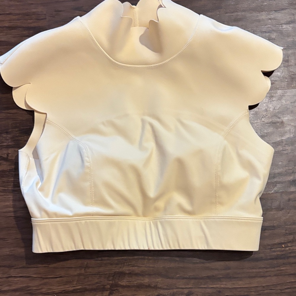Scallop Edge High-Neck Yellow Crop Workout Top